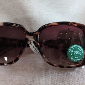 Stylish Tortoise Shell Sunglasses